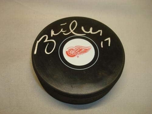 Брет Хъл подписа Хокей шайба Детройт Ред Уингс с автограф на PSA/DNA COA 1G - за Миене на НХЛ с автограф