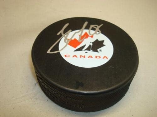 Джеймс Нийл подписа Хокей шайба на националния отбор на Канада с Автограф 1А - Autograph NHL Pucks